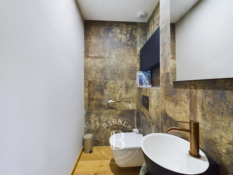 img-gallery