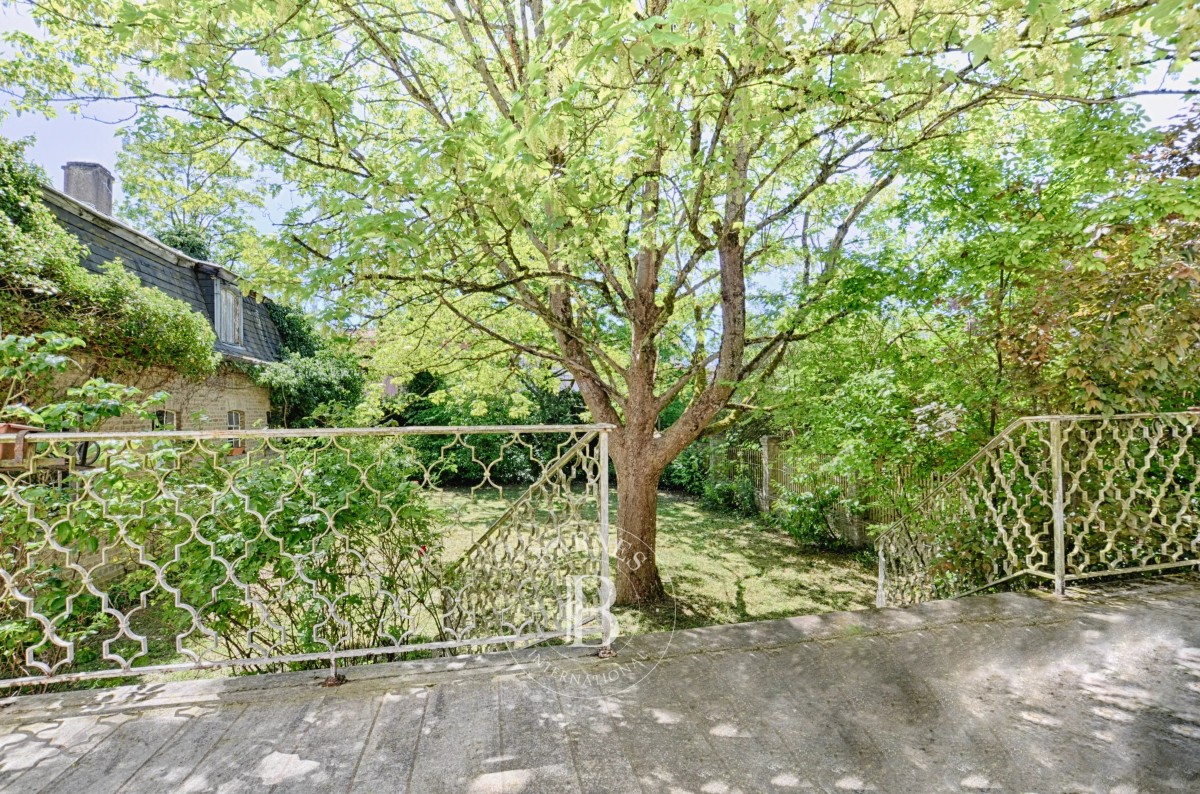 Vente de maison bourgeoise avec jardin -... - picture 2