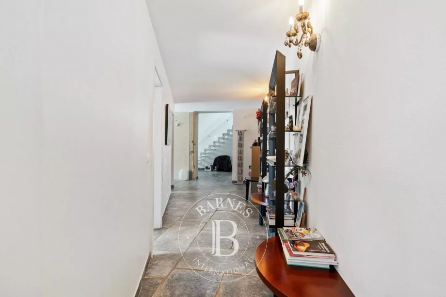 img-gallery
