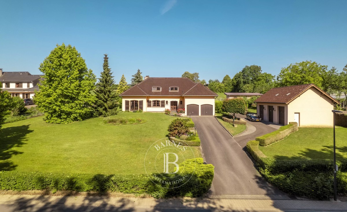 Single-family house sale - Hollenfels - 38 ares land