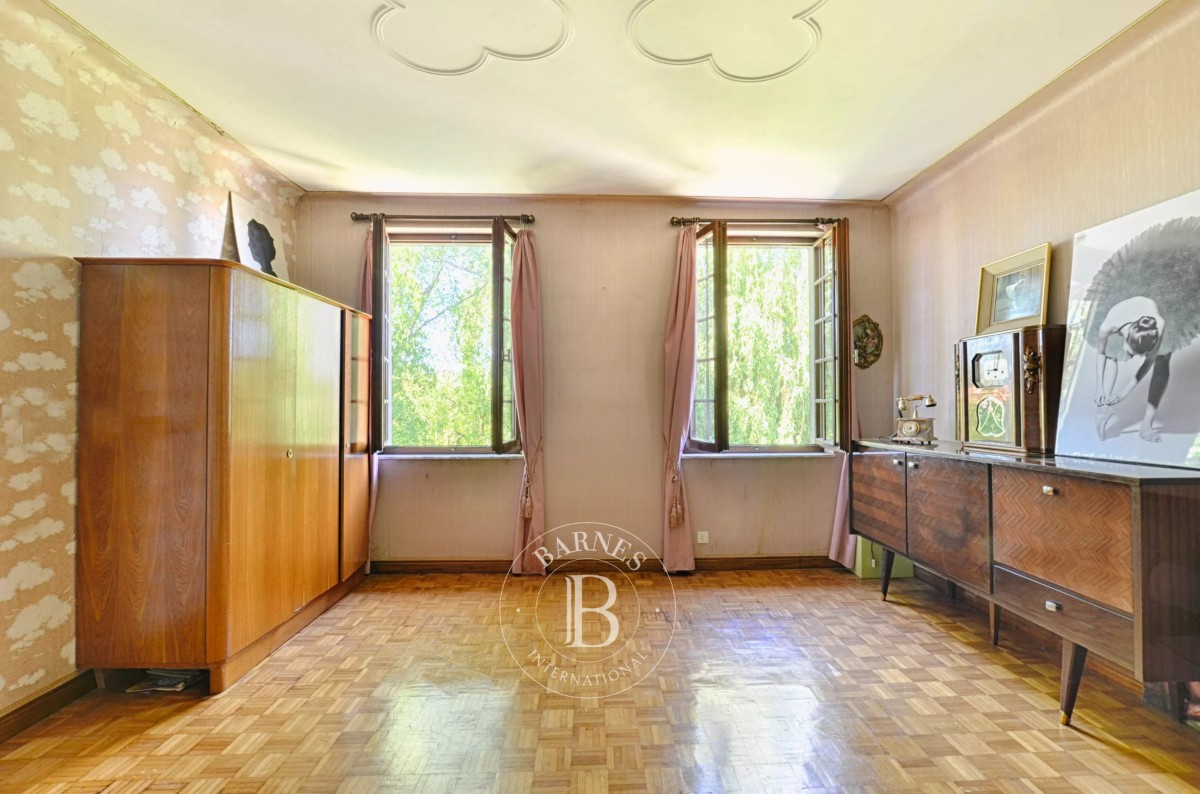 img-gallery