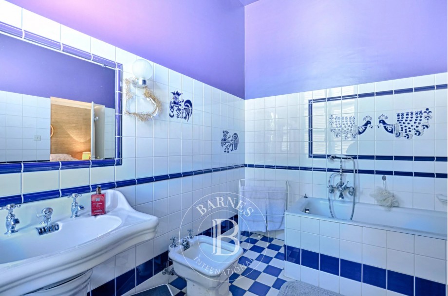 img-gallery