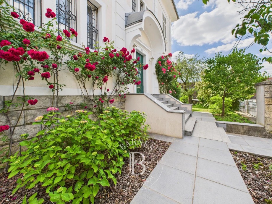 Vente - Maison en pierre de taille avec  jardin ... - picture 1