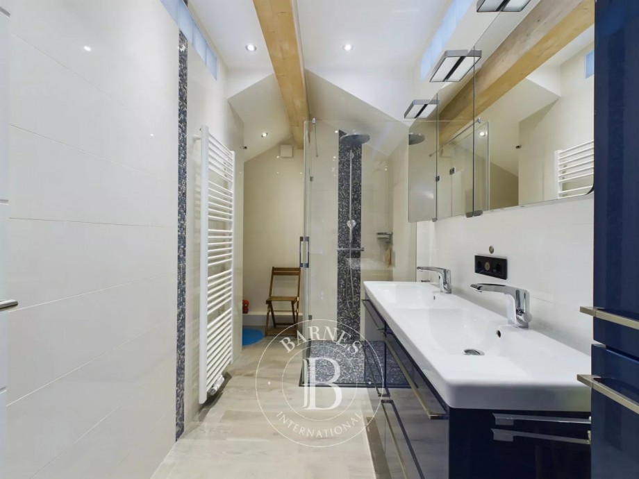 img-gallery