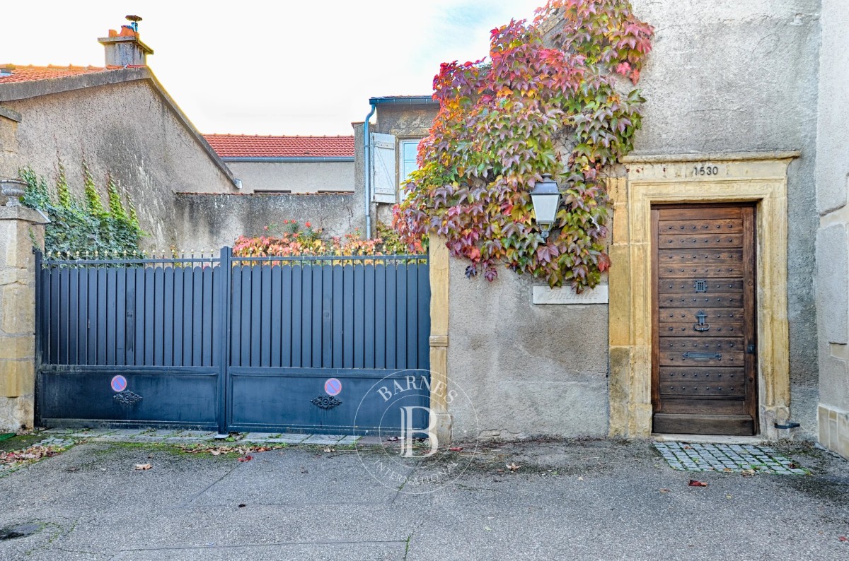 img-gallery
