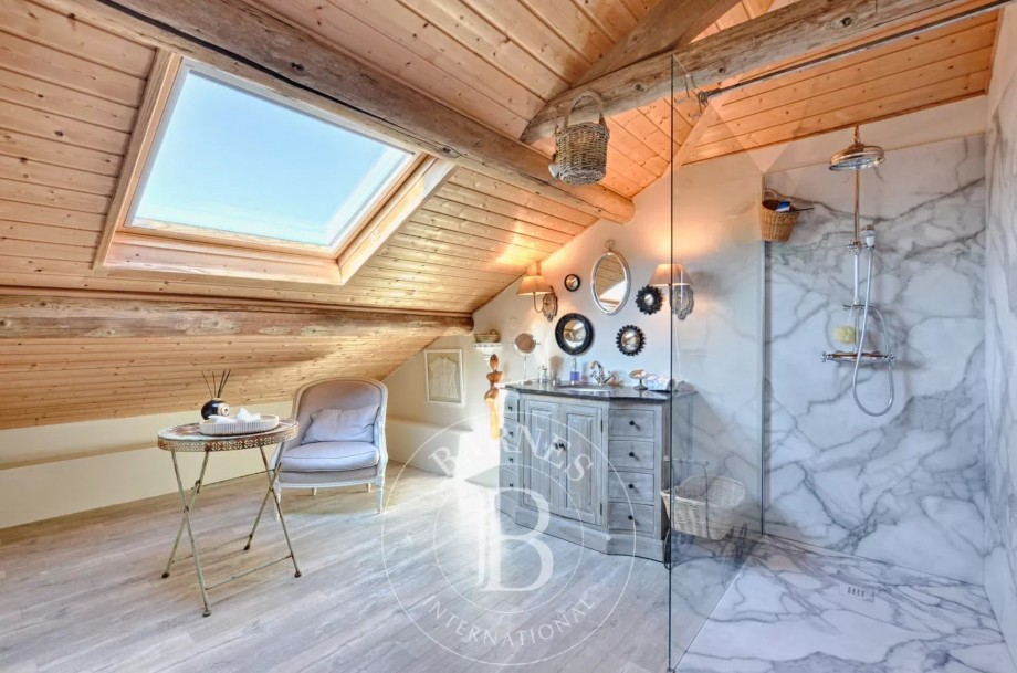 img-gallery