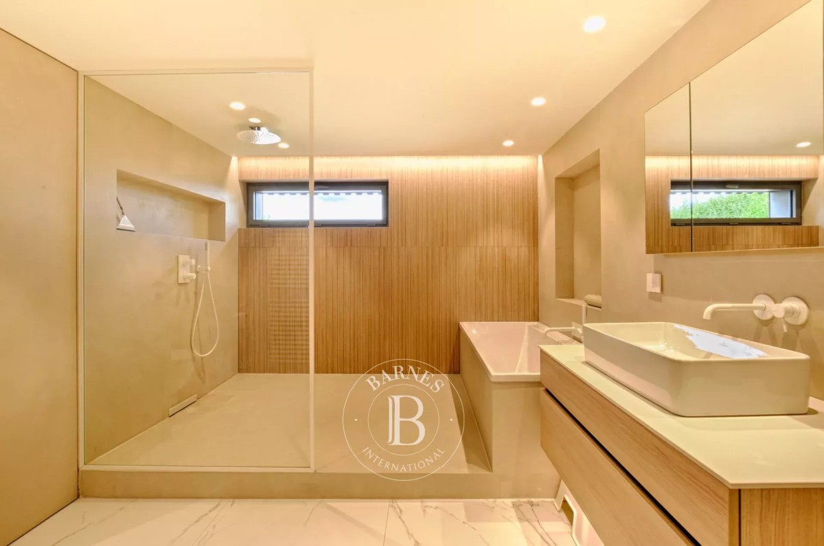 img-gallery