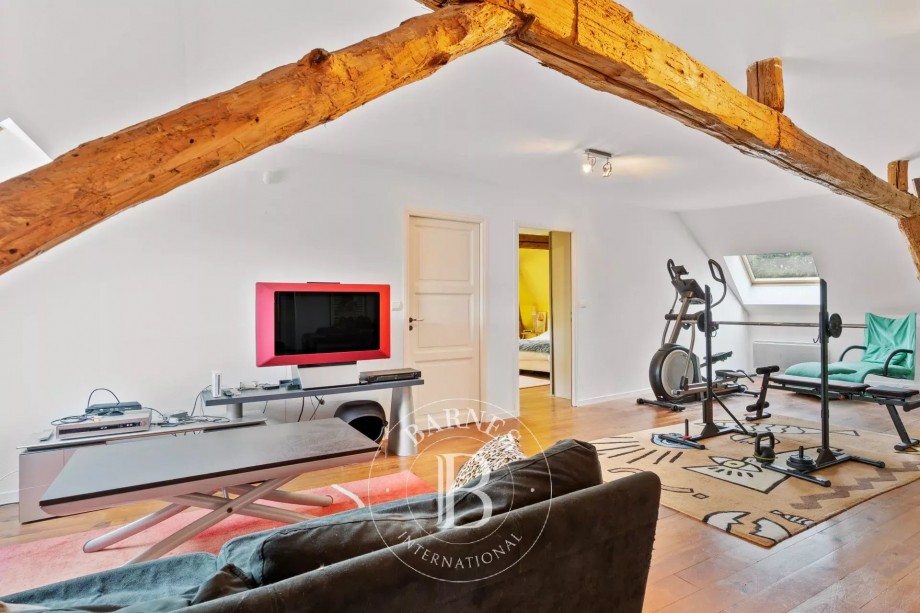 img-gallery