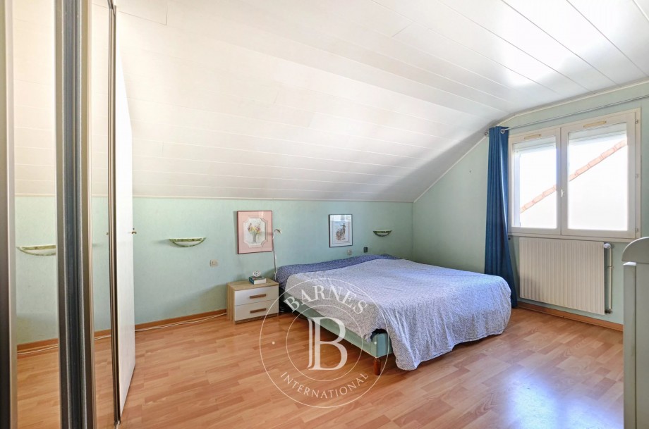 img-gallery