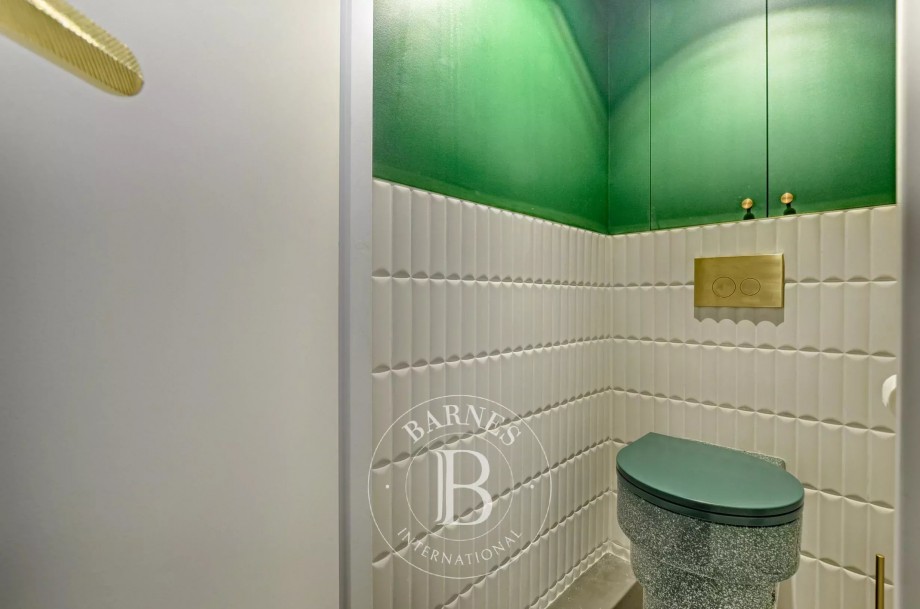 img-gallery