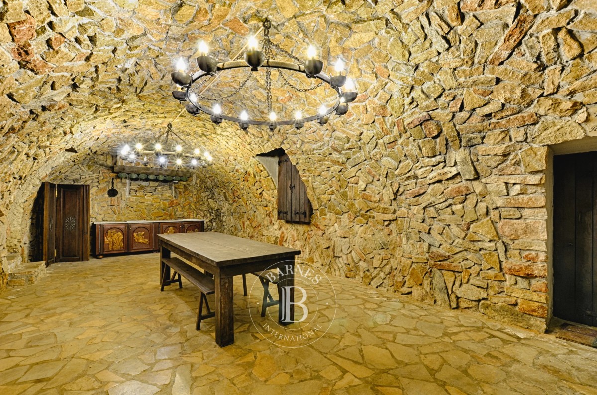 img-gallery