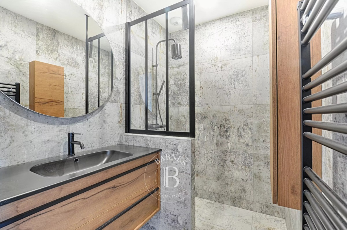 img-gallery