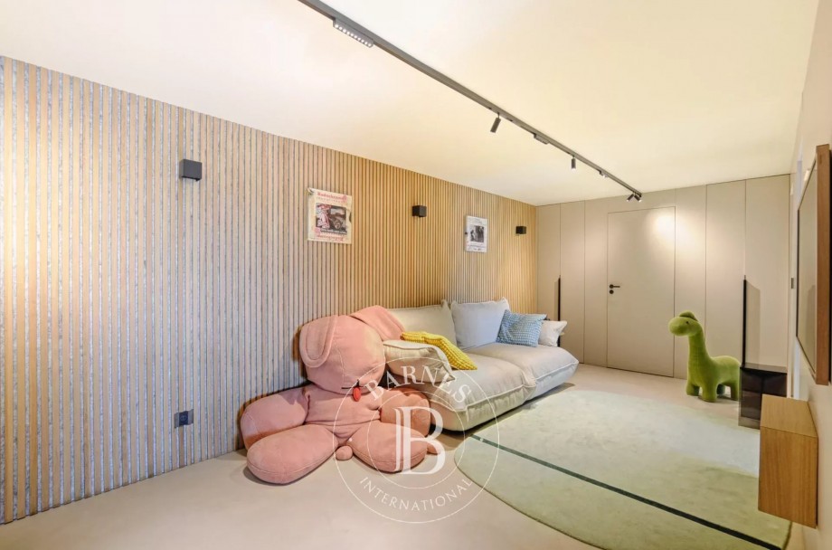 img-gallery