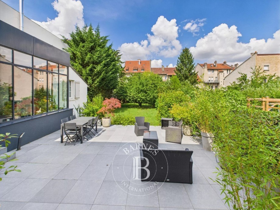 House Metz - picture 1