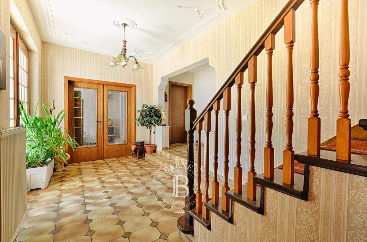 img-gallery