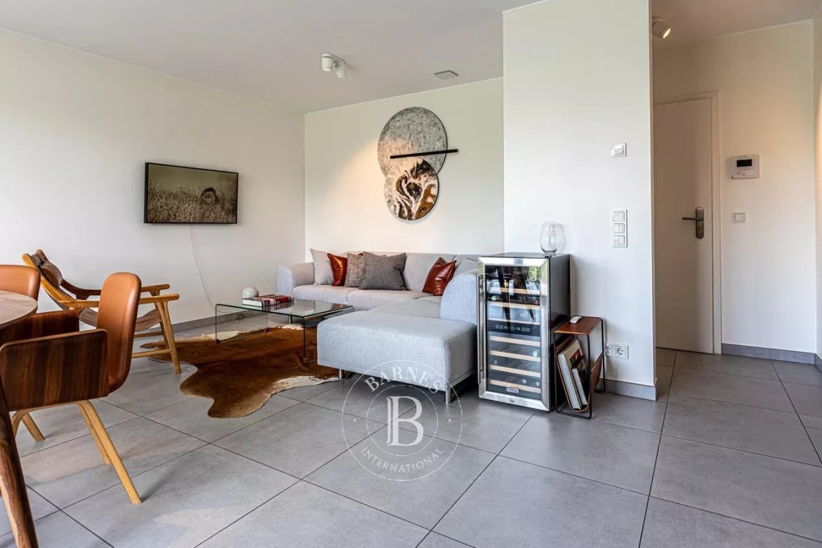 Charming 2-bedroom apartment for rent in Kirchberg - picture 4