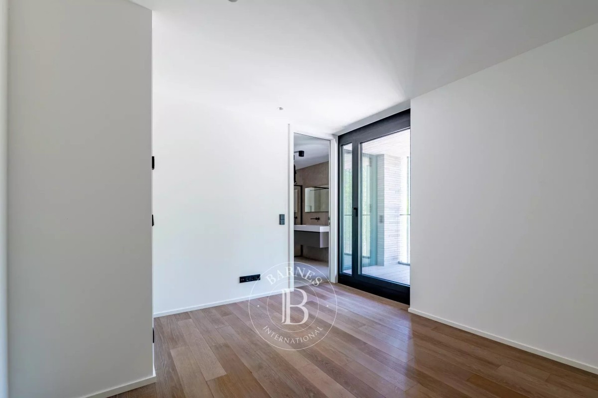 img-gallery