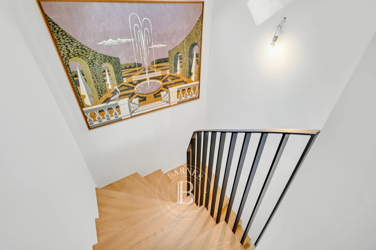 img-gallery
