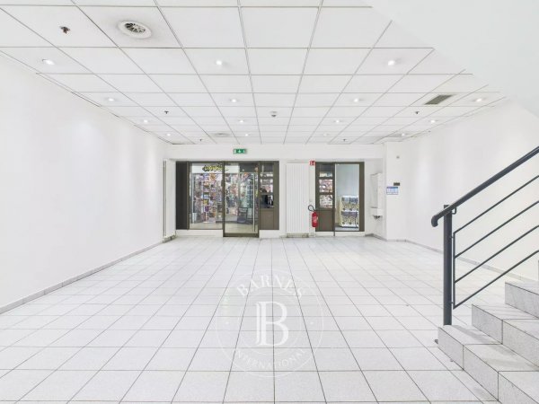 Local commercial à louer –... - picture 4