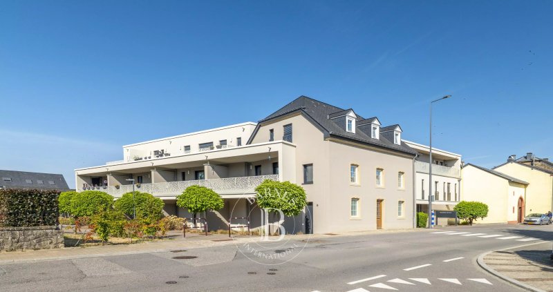 FOR SALE - 2-BEDROOM... - picture 1