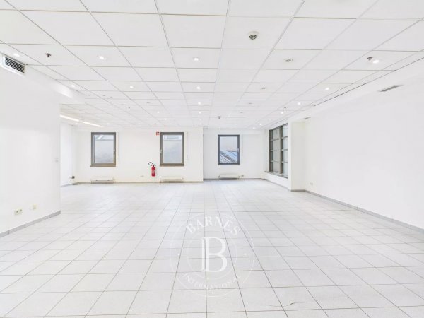 Local commercial à louer –... - picture 5