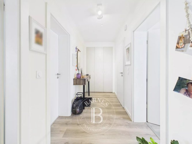 Apartment Sale -... - picture 4