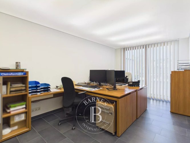 Rental Building Sale –... - picture 2