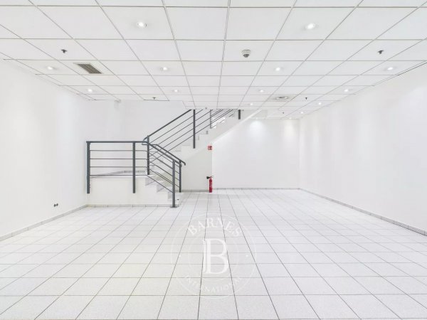 Local commercial à louer –... - picture 2