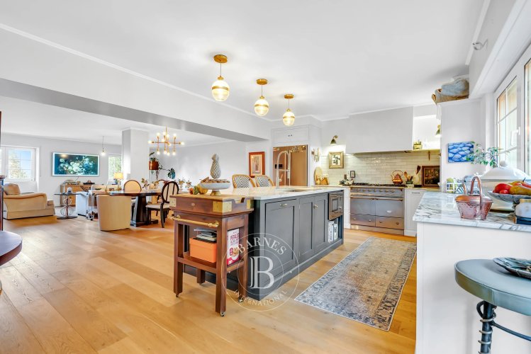 À VENDRE MAISON FAMILIALE -... - picture 1